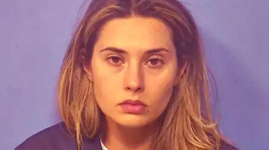 Okulda yasak aşk iddiası! Skandal olay müstehcen mesajlarla ortaya çıktı! Öğretmen ve öğrencisi...