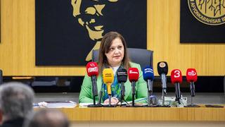 Afyonkarahisar Belediyesinde sular durulmuyor! Burcu Köksal AK Partili Meclis üyesini dışarıya attı... Sen beni kovamazsın ben kendim çıkıyorum