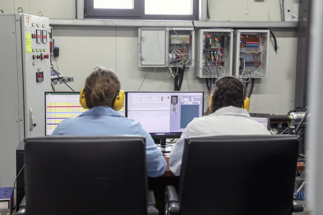 Öğrencilerden TÜBİTAK destekli 201 proje başarısı!  2