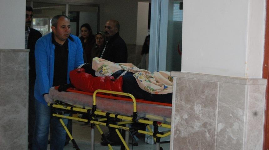 Bayrami&ccedil;&rsquo;te otomobil ile motosiklet &ccedil;arpıştı, 1 yaralı