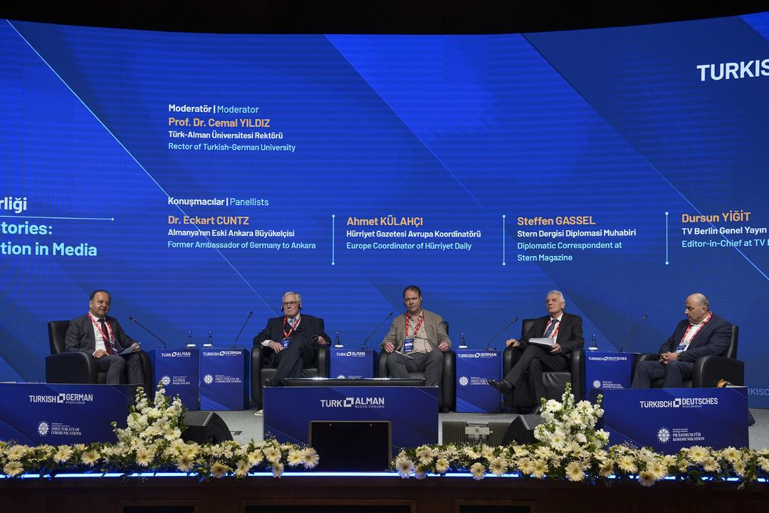 AA-20250409-37581033-37581021-CUMHURBASKANLIGI_ILETISIM_BASKANLIGI_TARAFINDAN_TURKALMAN_MEDYA_FORUMU_DUZENLENDI