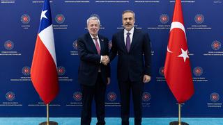 Bakan Fidan, Şilili mevkidaşı Klaveren ile bir araya geldi