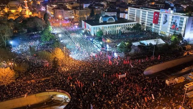 Saraçhane'de 301 genç tutuklanmıştı! Sosyal medyadan duyurdu: Tahliye yolu açıldı