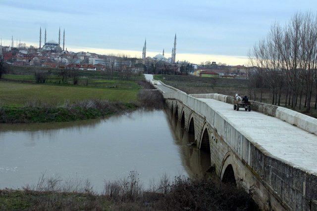 Tunca Nehri'nin debisi düşüyor