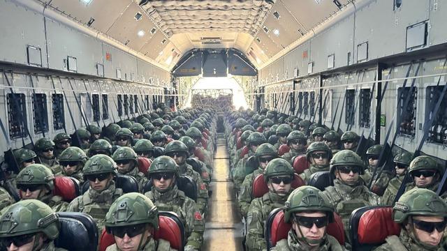 KFOR görevini tamamlayan 65'inci Mekanize Piyade Tugay Komutanlığı personeli Türkiye'ye döndü