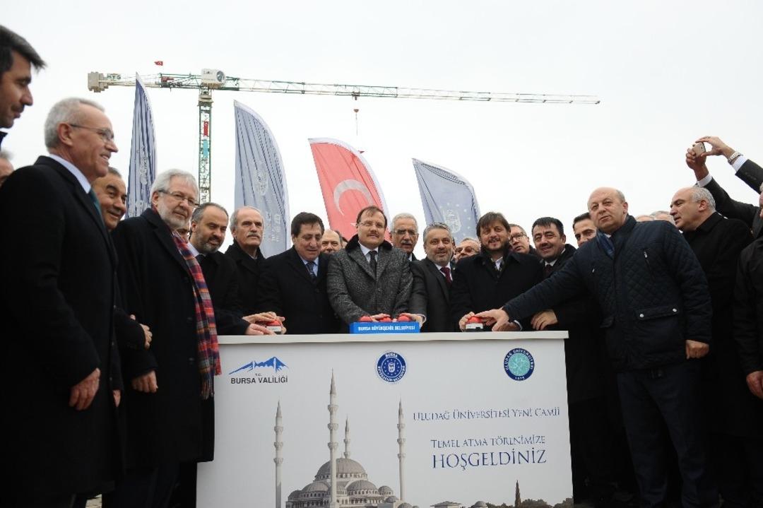 Bursa ihtişamlı bir k&uuml;lliyeye kavuşuyor