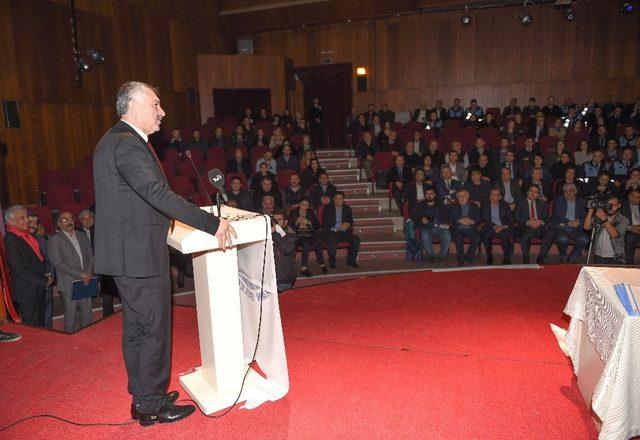 Seyhan’da memur maaşına yüzde 25 zam