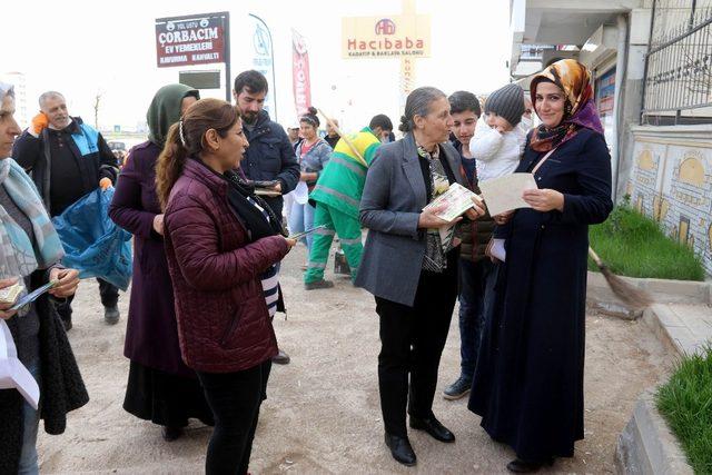 Bağlarda vatandaşlar temizlik konusunda bilgilendirildi