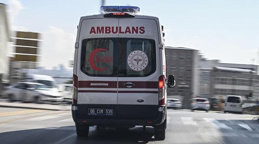 Hatay'da otomobil ile çarpışan motosikletteki 2 kişi yaralandı