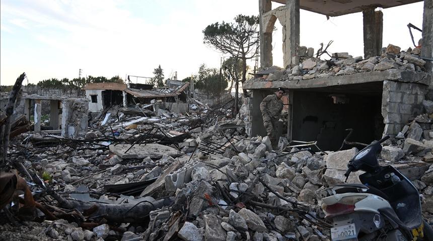 İsrail ordusu, Lübnan'ın güneyinde bazı evleri hava saldırılarıyla hedef aldı