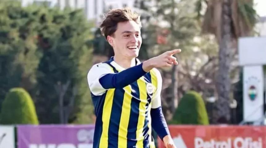 Fenerbahçe'nin genç yeteneği göz dolduruyor!
