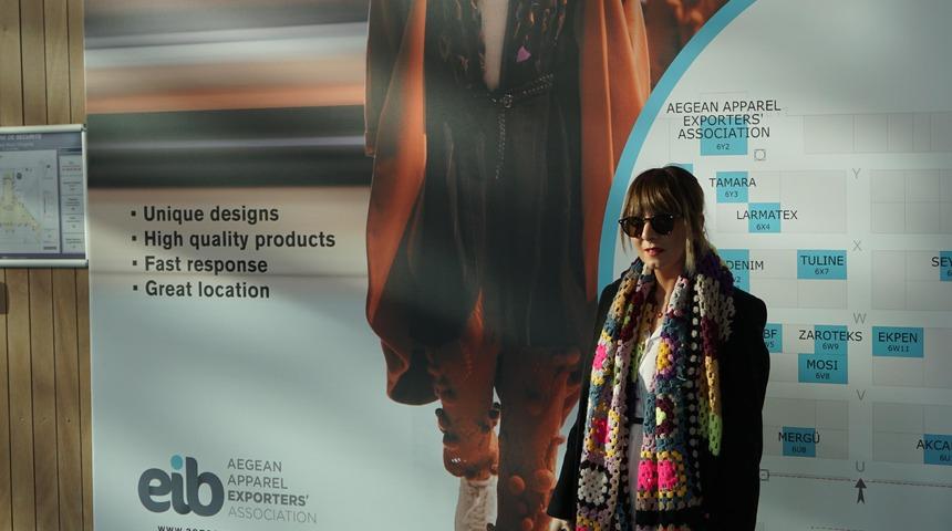 Paris&rsquo;te T&uuml;rk moda r&uuml;zgarı esti