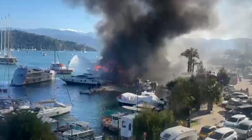 Türkiye'nin en işlek turizm noktalarından biri! Lüks tekneler cayır cayır yandı: 2 kişi dumandan etkilendi