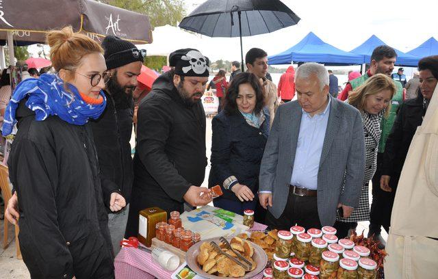 Datça, Badem Çiçeği Festivali ile renklendi