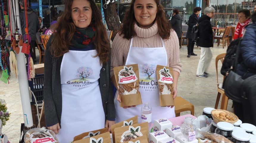 Dat&ccedil;a, Badem &Ccedil;i&ccedil;eği Festivali ile renklendi