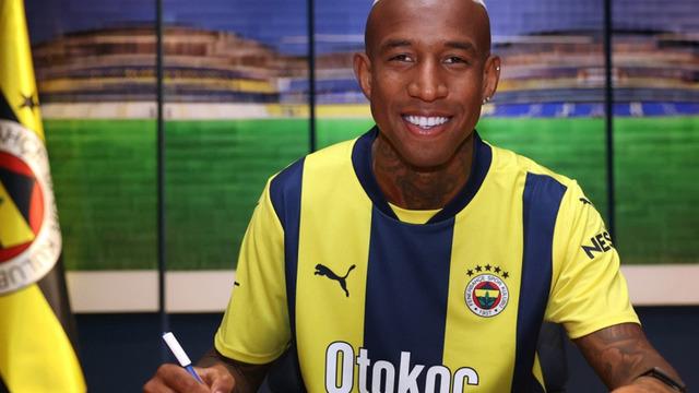 Talisca, lösemi tedavisi gören Yusuf Berat ile görüştü!