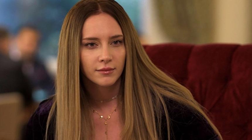 Hayal Köseoğlu'ndan gündeme sessiz kalan oyunculara olay çıkış: Seks kasediniz varsa...