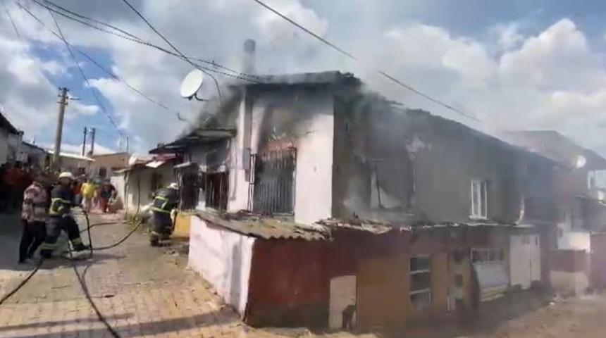 Biga'da ev yangını