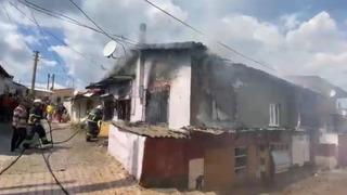 Biga'da ev yangını