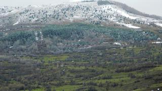 Posof’ta bahar ile gelen kar