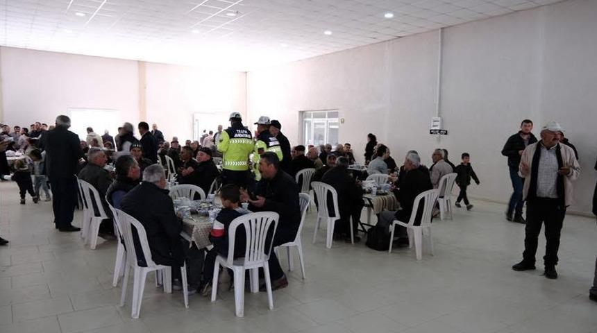 Sarıgöl’de vatandaşlar yağmur duasına çıktı