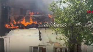 Tekirdağ'da metruk evde yangın çıktı! Ev yangında büyük hasar gördü