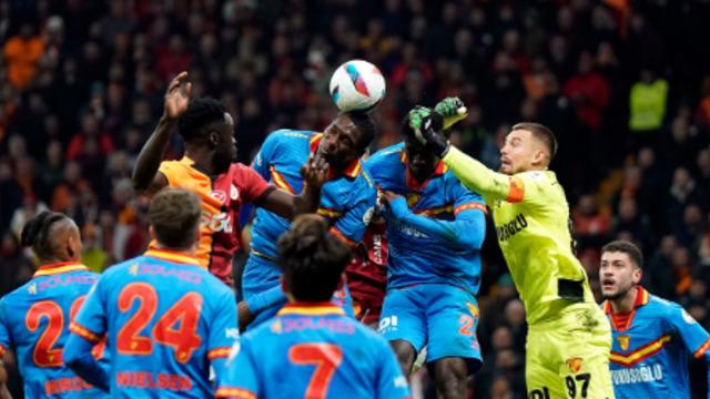 SÜRPRİZ YOK AMA OYUN DA YOK