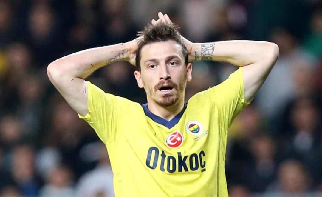 Mert Hakan Yandaş ın TFF nin Riva Tesisleri nde yöneticilerle çay içtiği fotoğraf sızdırıldı, ortalık karıştı! Galatasaraylı taraftarlar sosyal medyayı yangın yerine çevirdi 1