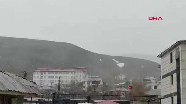 Bingöl'de kar yağışı! Karlıova'da etkili oldu