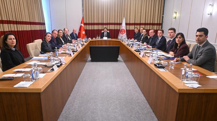 Adalet Bakanı Yılmaz Tunç, Avrupa İşkencenin Önlenmesi Komitesi Başkanı Mitchell ile görüştü