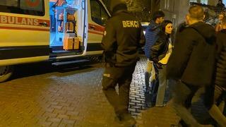 Bacayı temizlerken çatıdan düştü