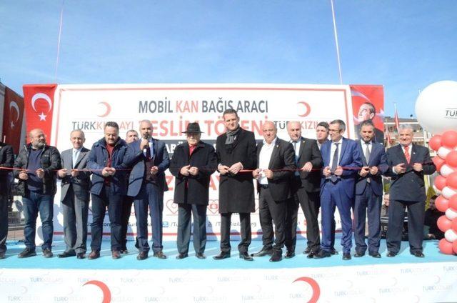 Safranbolu’da Mobil Kan Bağış Aracı törenle teslim alındı