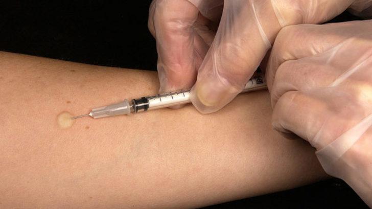 Sağlık Müdürlüğü alarma geçti! 2 hastanede bulunanlar aşıya çağrıldı