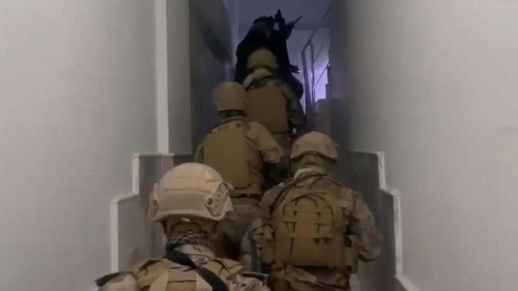 İzmir'de FETÖ operasyonu: 9 gözaltı G1