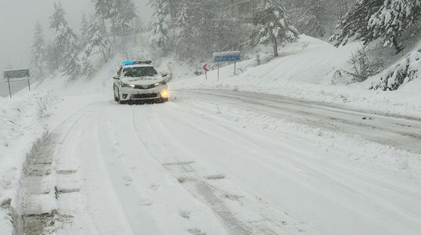 Karabük’te kar yağışı etkili oluyor