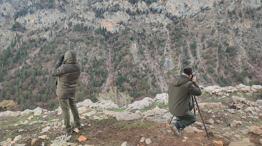Antalya'da ka&ccedil;ak avlanan 3 kişiye yasal işlem uygulandı