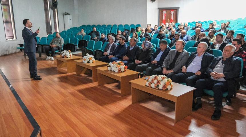 Belediye personeline eğitim