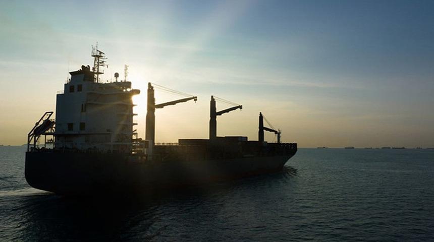 'Gölge filo' iddiası! Estonya duyurdu! Rusya'ya giden gemiye el konuldu