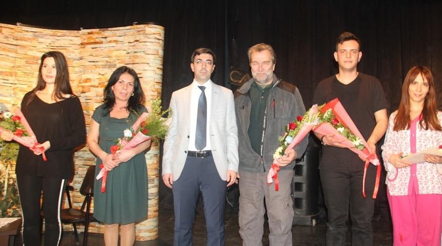 Belediyeden uyuşturucuya karşı tiyatro g&ouml;sterisi