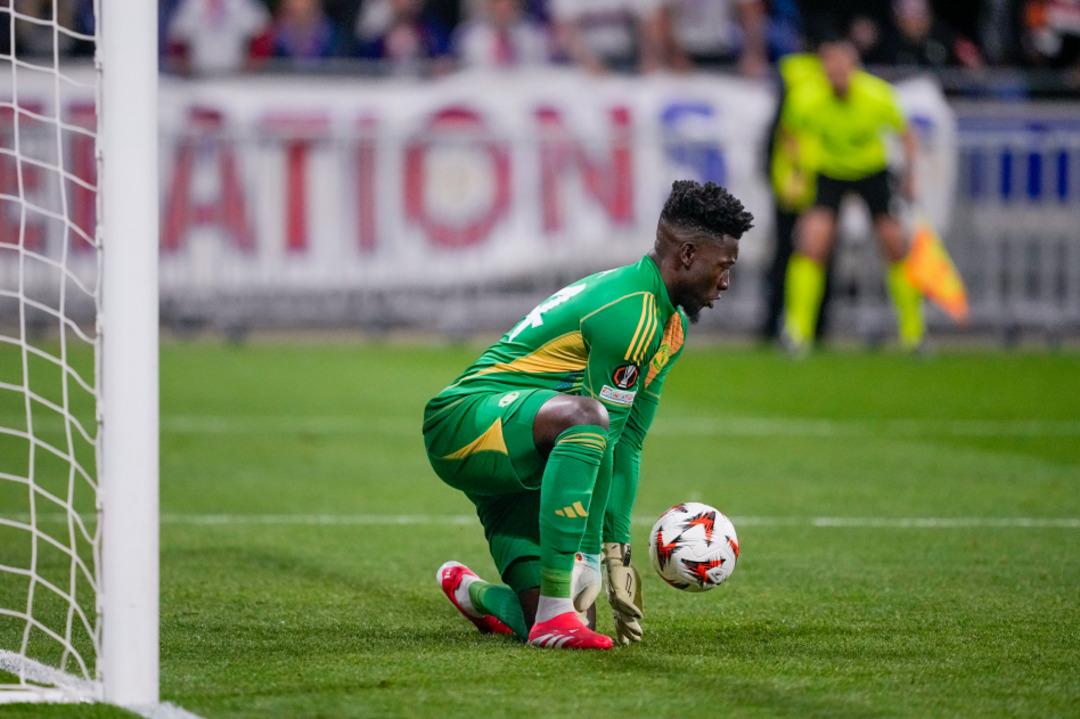 Altay Bayındır ın tarihi fırsat ayağına geldi! Manchester United tepkilere daha fazla dayanamadı 1