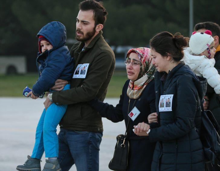 İzmir'deki askeri eğitim uçağının düşmesi G1