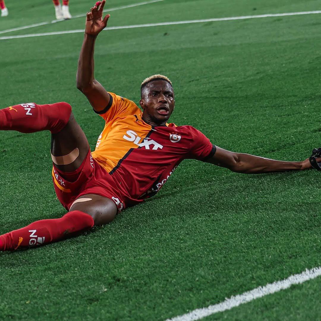 Galatasaray, Samsun deplasmanından 3 puanla ayrıldı! Fenerbahçe ile maç fazlasıyla puan farkı 6 ya çıktı... 1