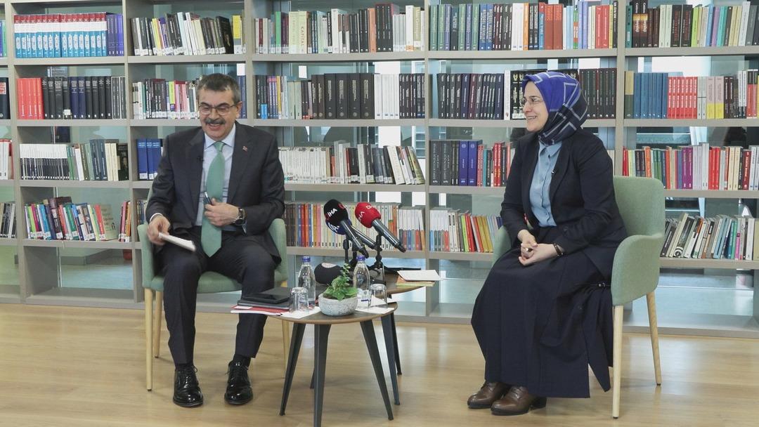 Bakan Tekin duyurdu: Öğretmen adaylarına yeni dönem! 1