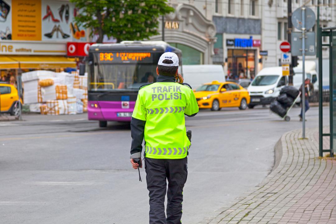 Trafik cezalarına düzenlemede yeni gelişme: Meclis e gelmesi bekleniyordu, askıya alındı! 2