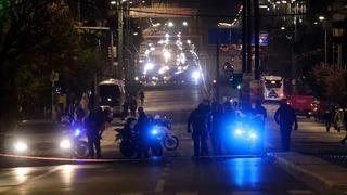 Atina’da tren istasyonunun dışında patlama meydana geldi!