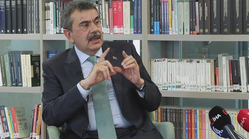 Bakan Tekin duyurdu: Öğretmen adaylarına yeni dönem!