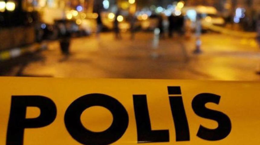 Yaralı eşinin sesini duyunca geri d&ouml;n&uuml;p &ouml;ld&uuml;rd&uuml;!