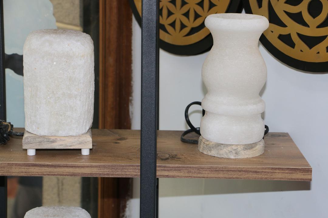 Diyarbakırlı kardeşlerin  Tuz lambası  girişimi: "Uyku problemlerine iyi geliyor, bilimsel araştırmalarda var"  2