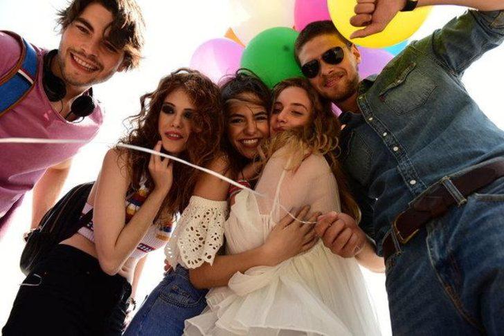 Arkadaşlar İyidir Fotoğrafları G2