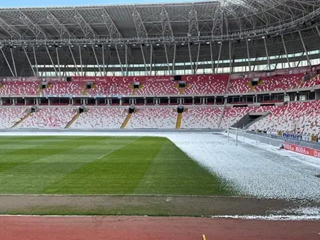 Sivasspor-Fenerbahçe maçı oynanacak mı? Son durum...